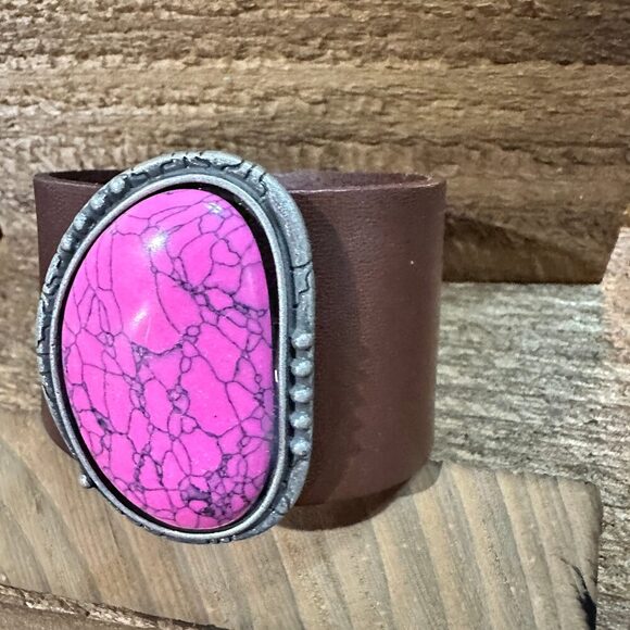 Hot‎ Pink Stone and Dark Brown Leather Cuff Bracelet - Picture 4 of 9